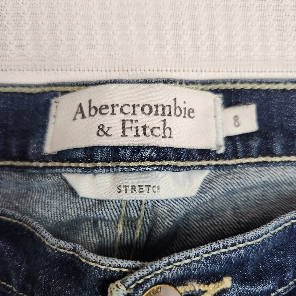Abercrombie & Fitch blue denim cut off shorts Size 8